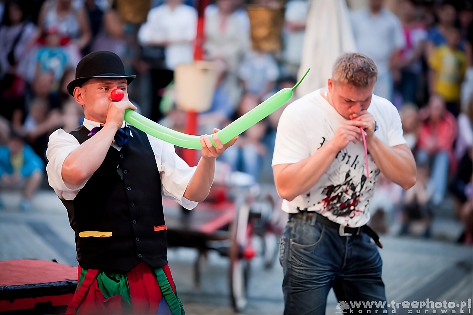 Atrakcja na event firmowy ARTCIRCUS — realizacja (1)